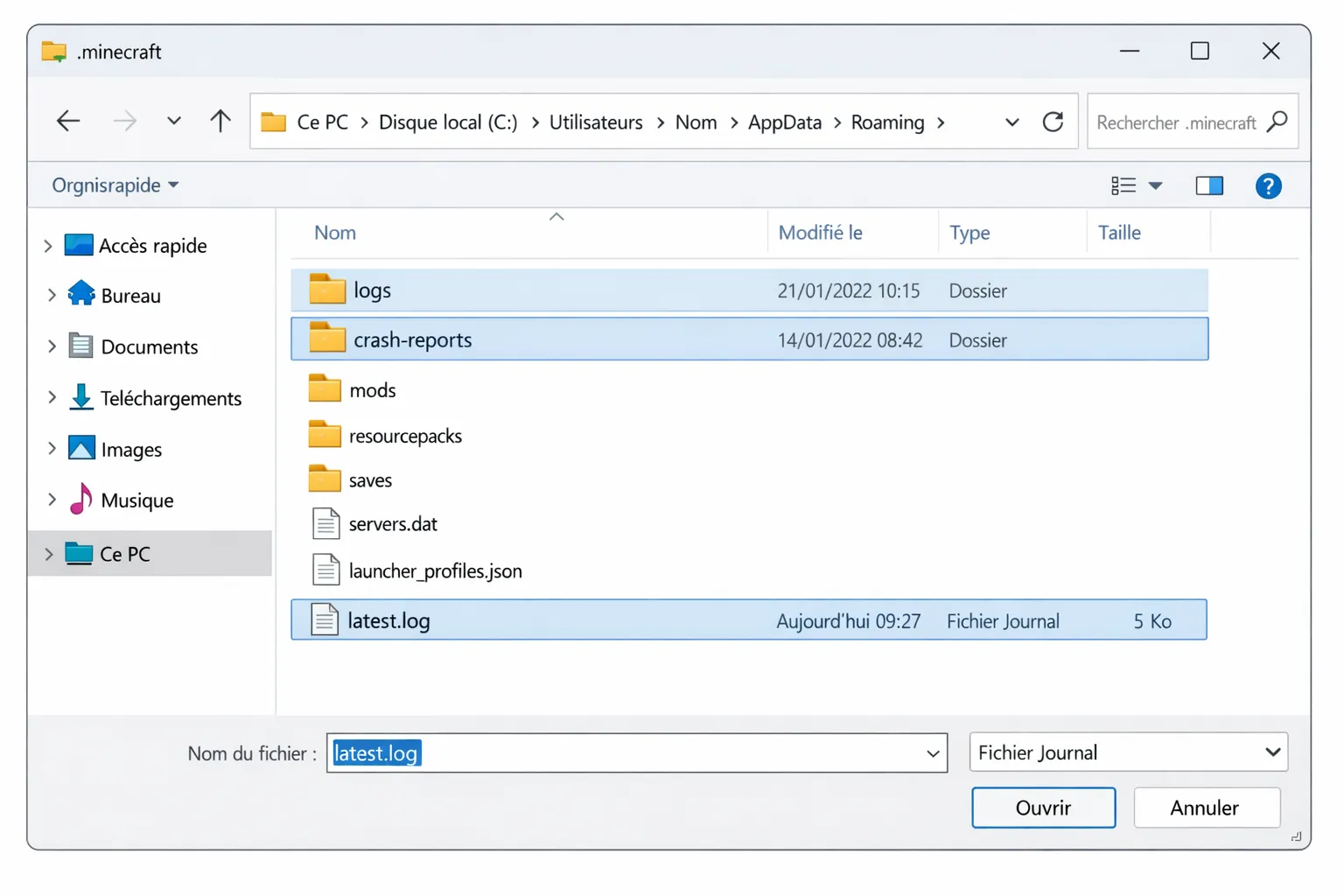 Capture illustrée d’un dossier .minecraft ouvert sur Windows avec les dossiers “logs” et “crash-reports” mis en évidence, et un fichier latest.log sélectionné.
